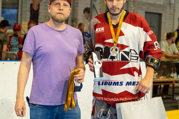 dsc384048910E35-B019-5D33-2B41-058F5629E0D7.jpg